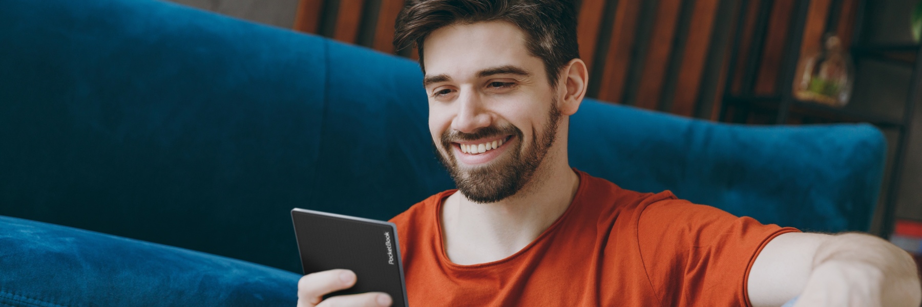 PocketBook Verse Pro Color: superkompakt e-leser med fargeskjerm E Ink Kaleido™ 3 